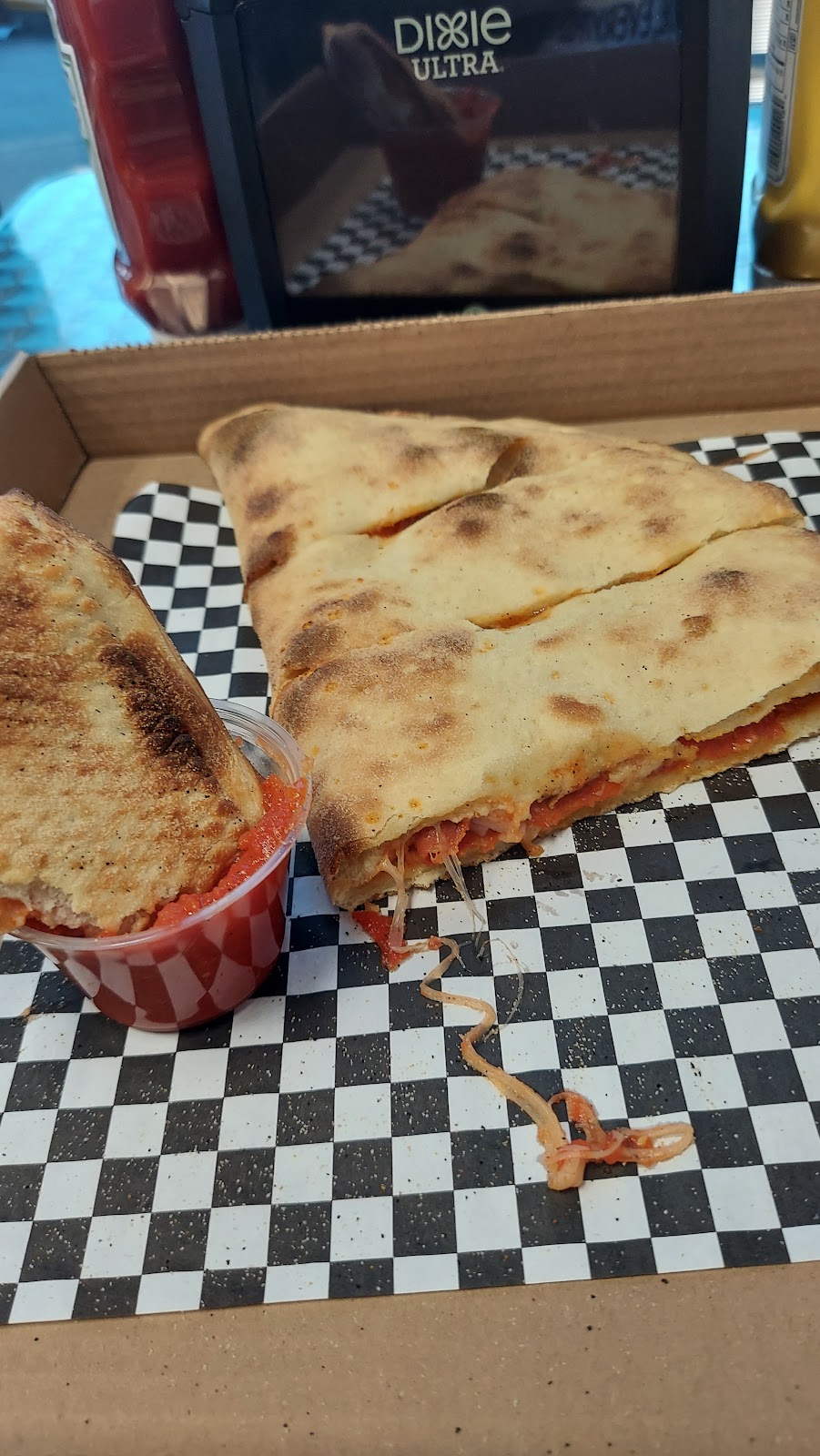 Franciscos Pizzeria | restaurant | 5646 Brook Rd, Richmond, VA 23227, USA | 8045623173 OR +1 804-562-3173