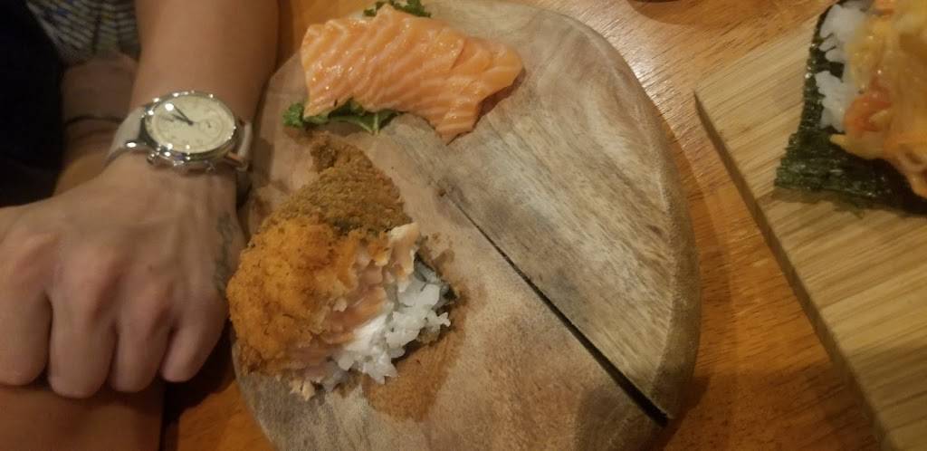 Hand Roll Sushi | restaurant | 2595 S Hiawassee Rd, Orlando, FL 32835, USA | 4072370018 OR +1 407-237-0018