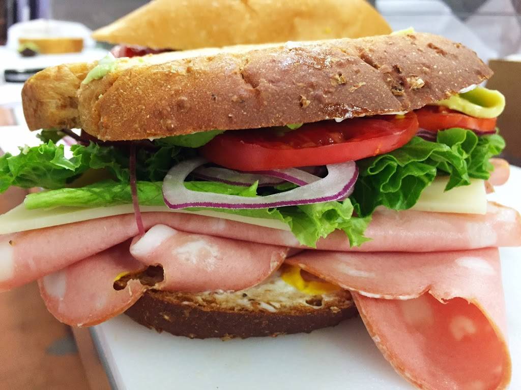 Pasquinis ROADSIDE | restaurant | 6205 Live Oak Blvd, Live Oak, CA 95953, USA | 5306951377 OR +1 530-695-1377