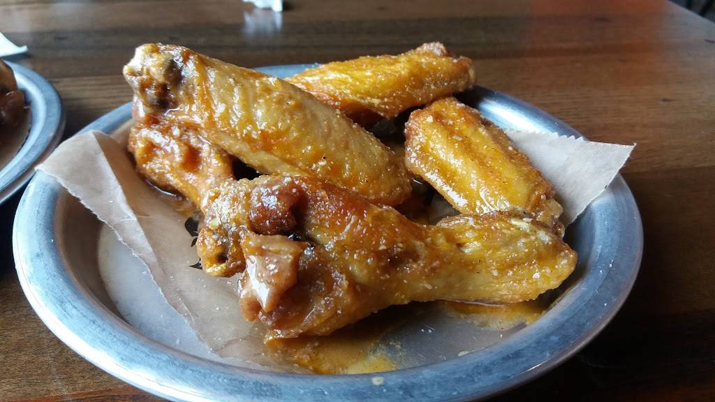 East Coast Wings + Grill | restaurant | 2946 Kate Hyde Blvd Ste 101, Bartlett, TN 38133, USA | 9013819990 OR +1 901-381-9990