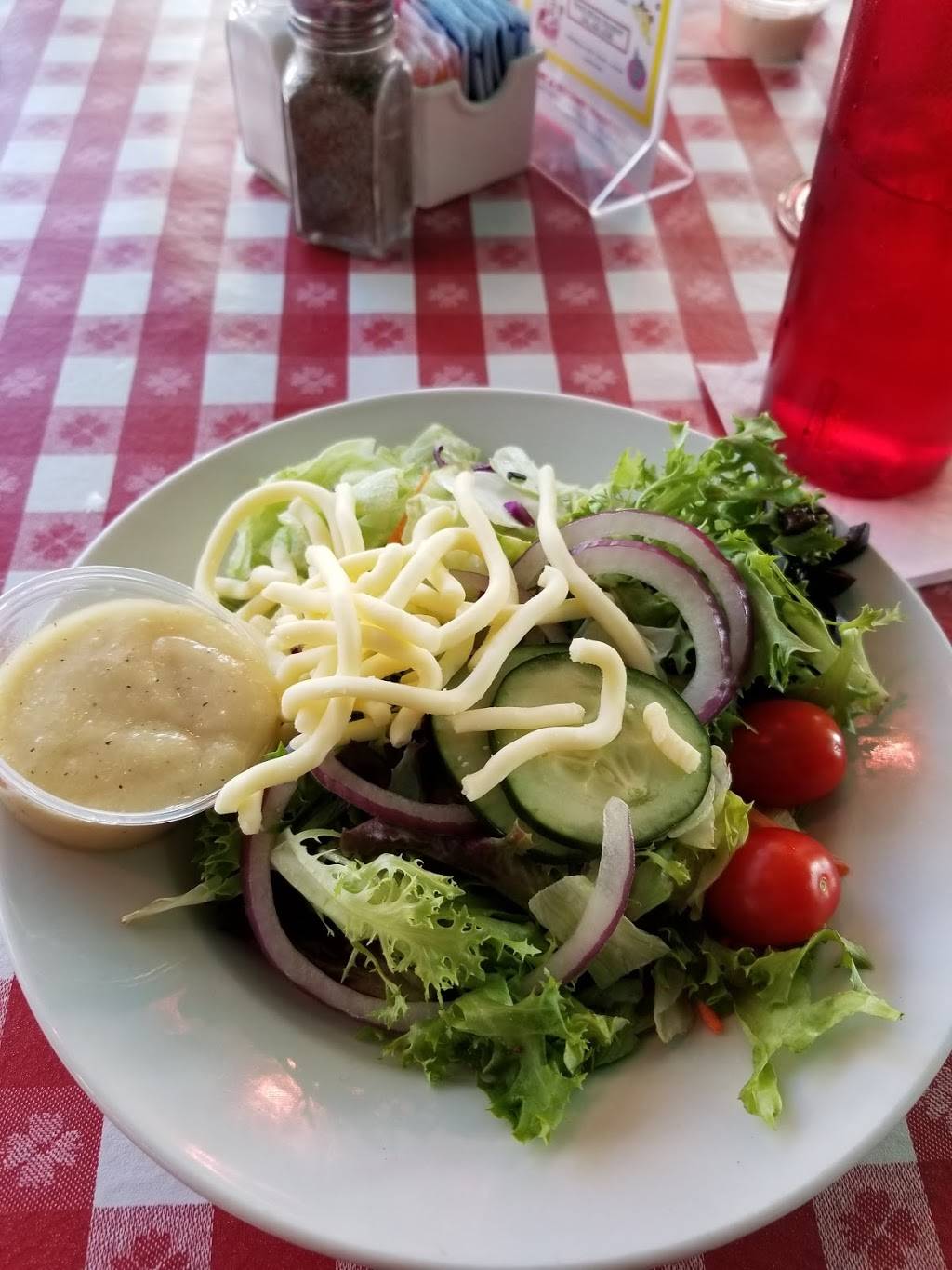 Calecos Bar & Grill | restaurant | 101 N Broadway, St. Louis, MO 63102, USA | 3144210708 OR +1 314-421-0708