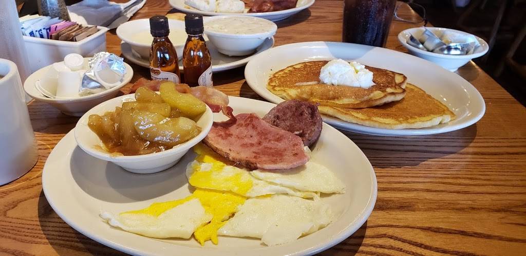 Cracker Barrel Old Country Store | restaurant | 2012 E 59th St, Anderson, IN 46013, USA | 7656426424 OR +1 765-642-6424