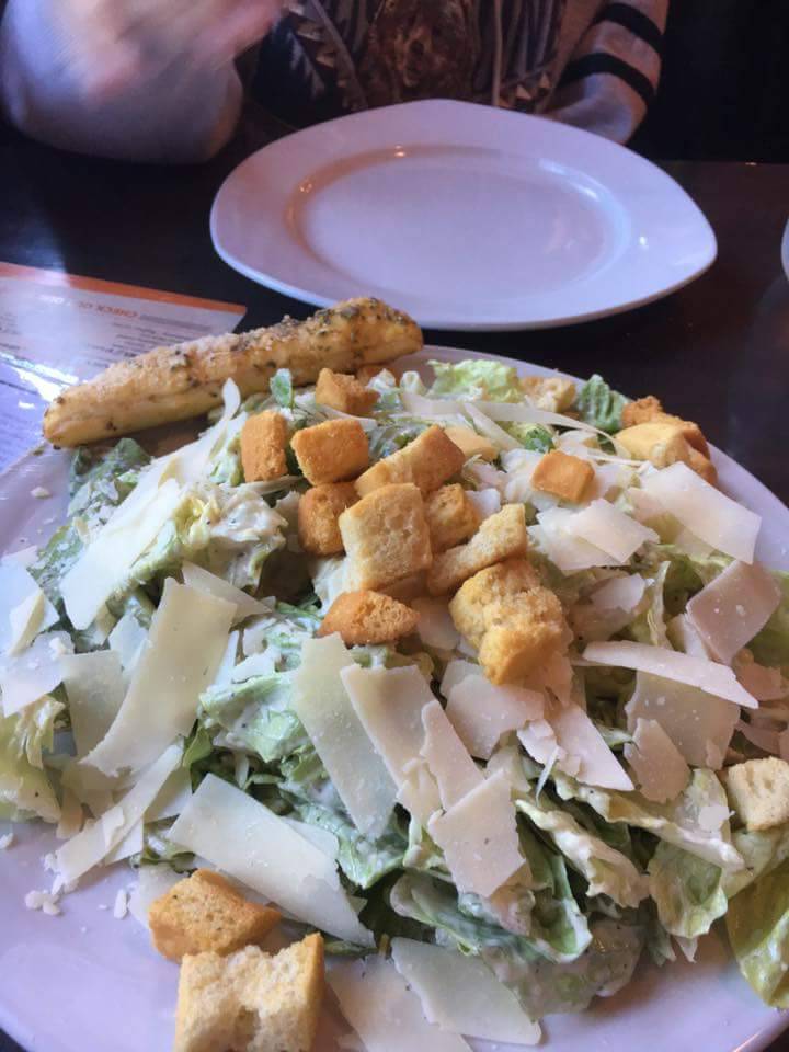 Handsome Henrys | restaurant | 3065 Henry St, Muskegon, MI 49441, USA | 2317478583 OR +1 231-747-8583