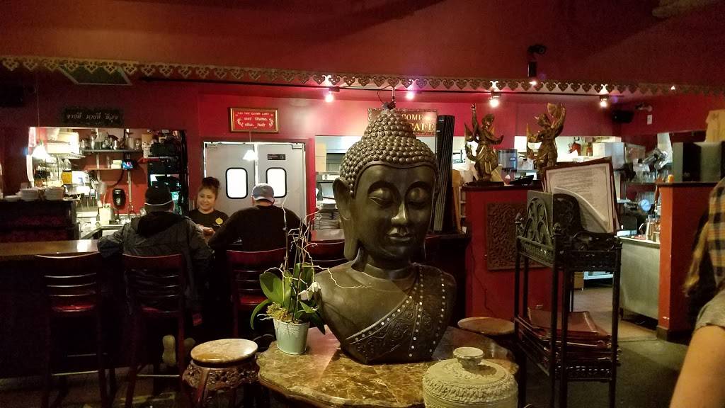 Pad Thai Restaurant | restaurant | 1681 Grand Ave, St Paul, MN 55105, USA | 6516901393 OR +1 651-690-1393