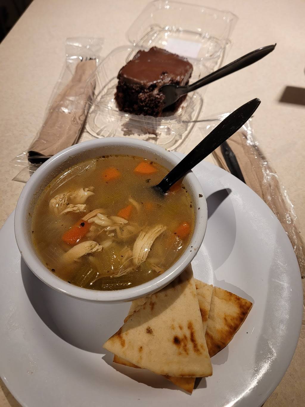 Zoës Kitchen | restaurant | 2501 Blackmon Dr Ste 610, Decatur, GA 30033, USA | 6786819244 OR +1 678-681-9244