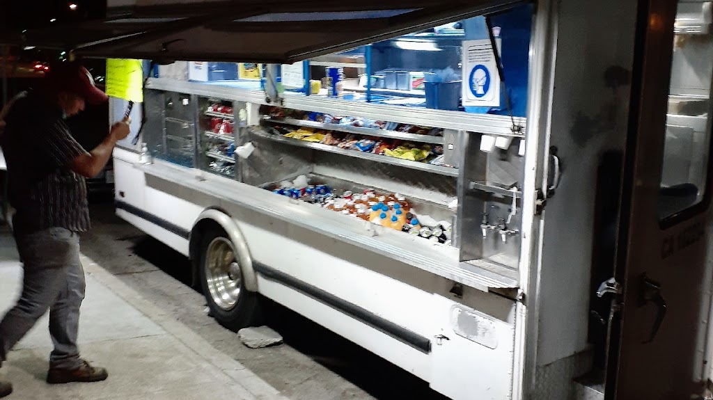 Taco las gemelas | restaurant | 7341Foothill Blvd, Foothill Blvd, Tujunga, CA 91042, USA | 8184411953 OR +1 818-441-1953