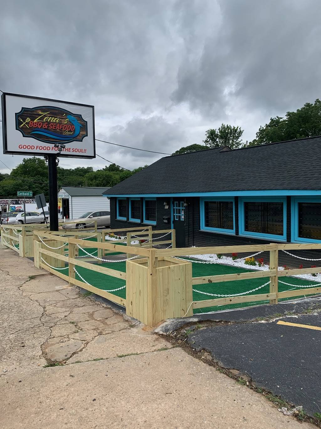 Zenas BBQ and Seafood Joint | restaurant | 339 University Ave SW, Atlanta, GA 30310, USA | 6789732913 OR +1 678-973-2913