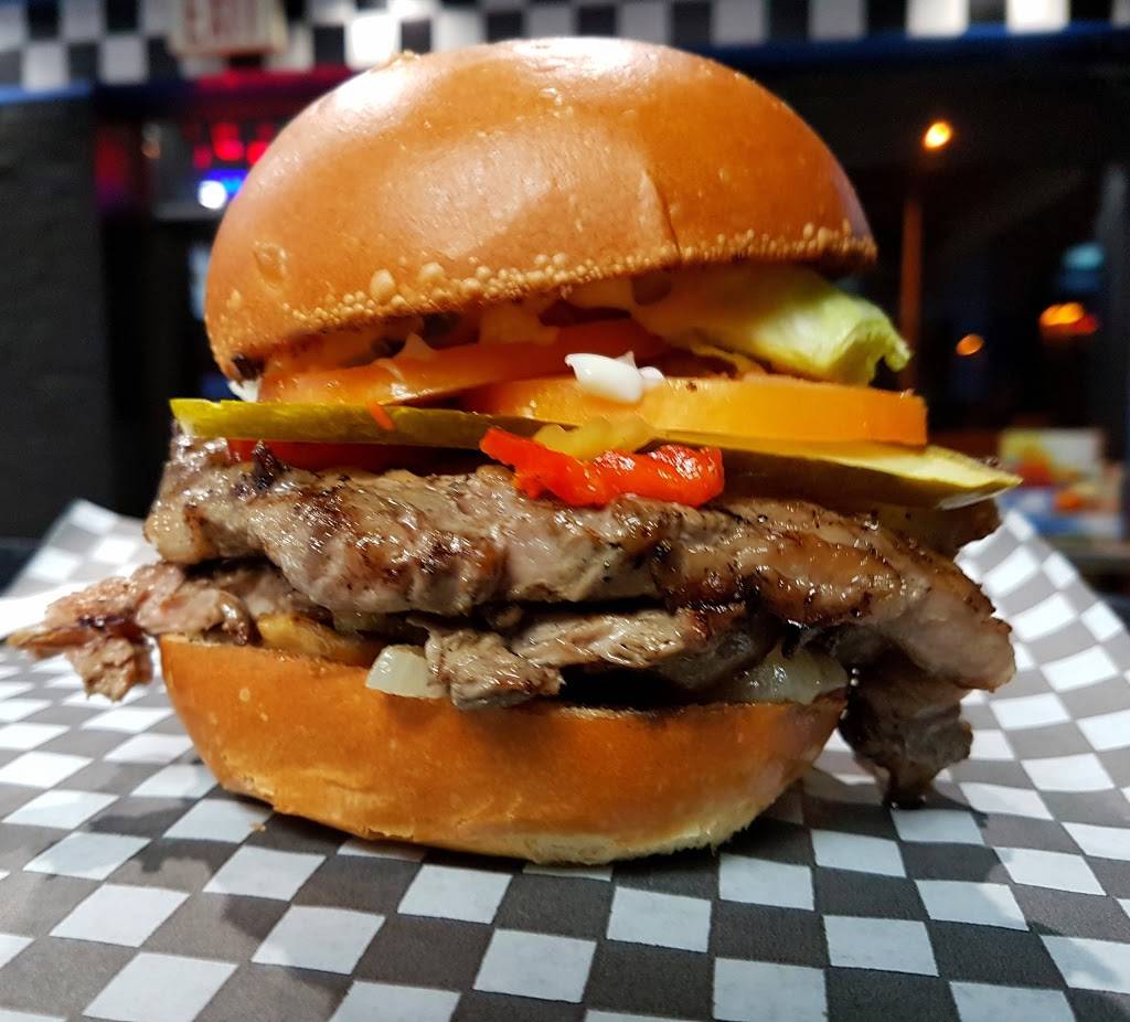 Big Boys Burgers | restaurant | 10626 Bayview Ave, Richmond Hill, ON L4C 3N8, Canada | 9057372441 OR +1 905-737-2441