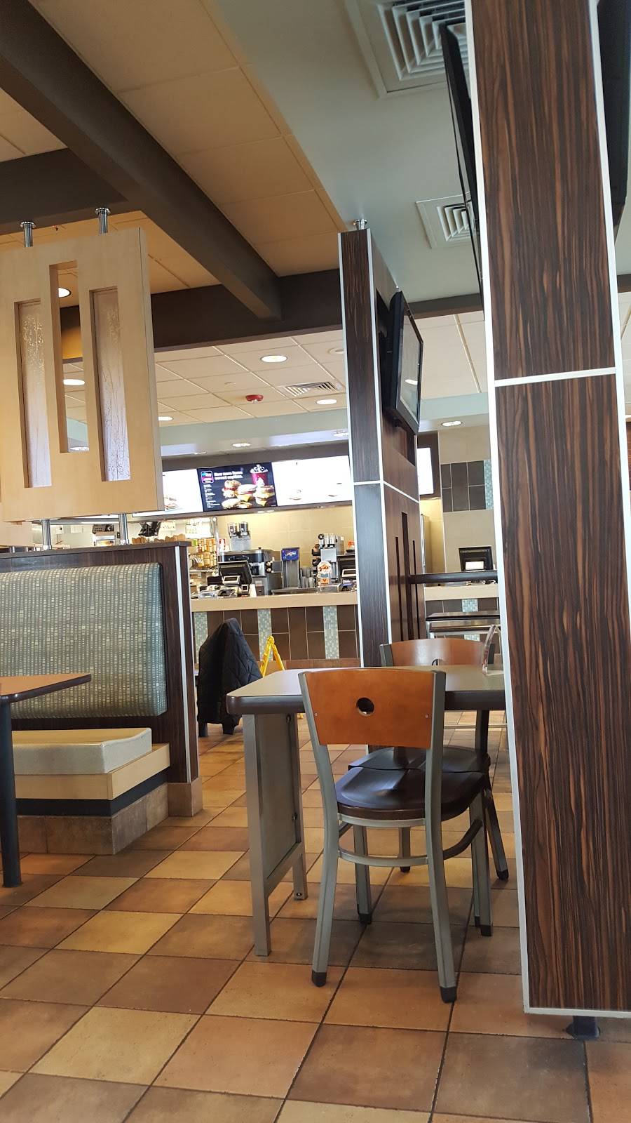 McDonalds | cafe | 10400 Belle Creek Blvd, Commerce City, CO 80640, USA | 3032893207 OR +1 303-289-3207