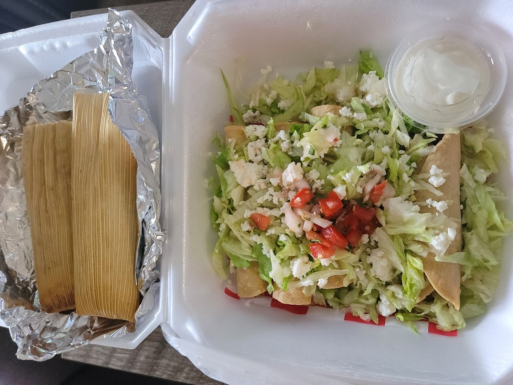 Chile & Chilis | restaurant | 9762 Woodville Hwy, Tallahassee, FL 32305, USA | 8507656270 OR +1 850-765-6270