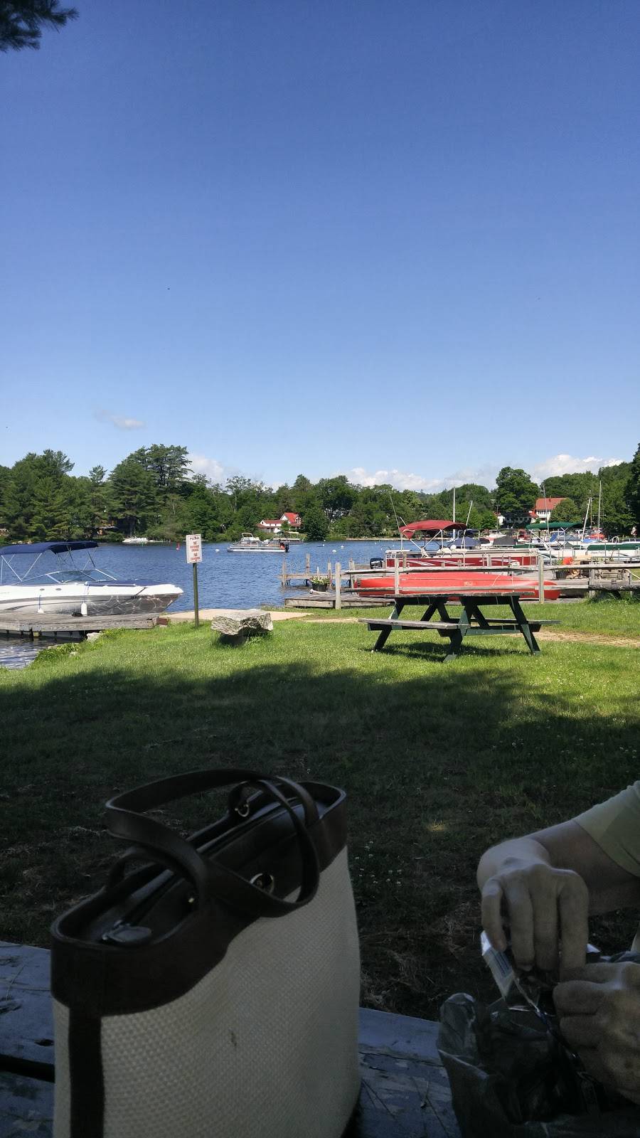 Village Tie Up Market & Deli | meal takeaway | 29 Main St, Harrison, ME 04040, USA | 2075834266 OR +1 207-583-4266