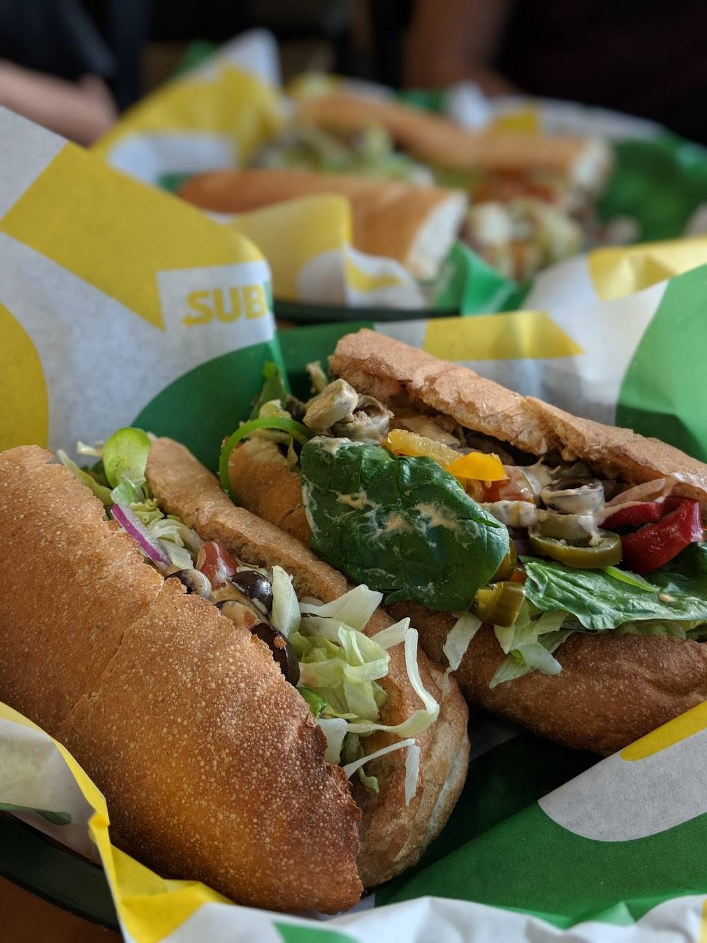 Subway | restaurant | Lowes, 3828 Innes Rd, Orléans, ON K4A 4C5, Canada | 6138241946 OR +1 613-824-1946
