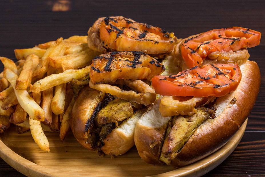 Davry Kosher Sports Bar | restaurant | 722 Kings Hwy, Brooklyn, NY 11223, USA | 7185134742 OR +1 718-513-4742