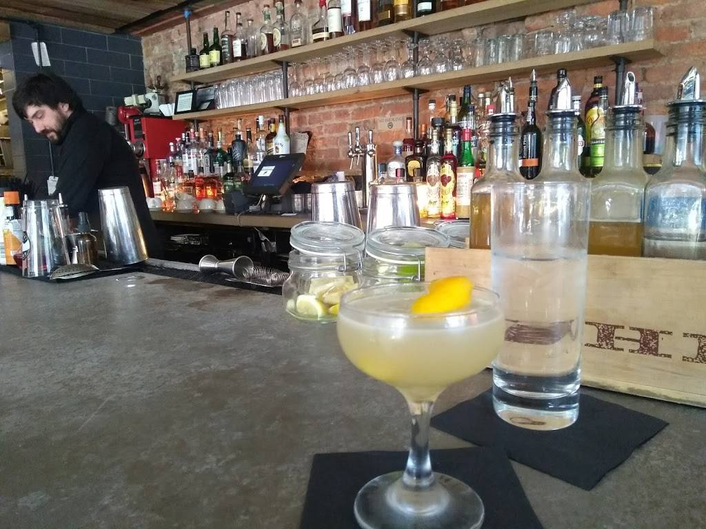 Ichabods | restaurant | 15 Irving Pl, New York, NY 10003, USA | 2127775102 OR +1 212-777-5102