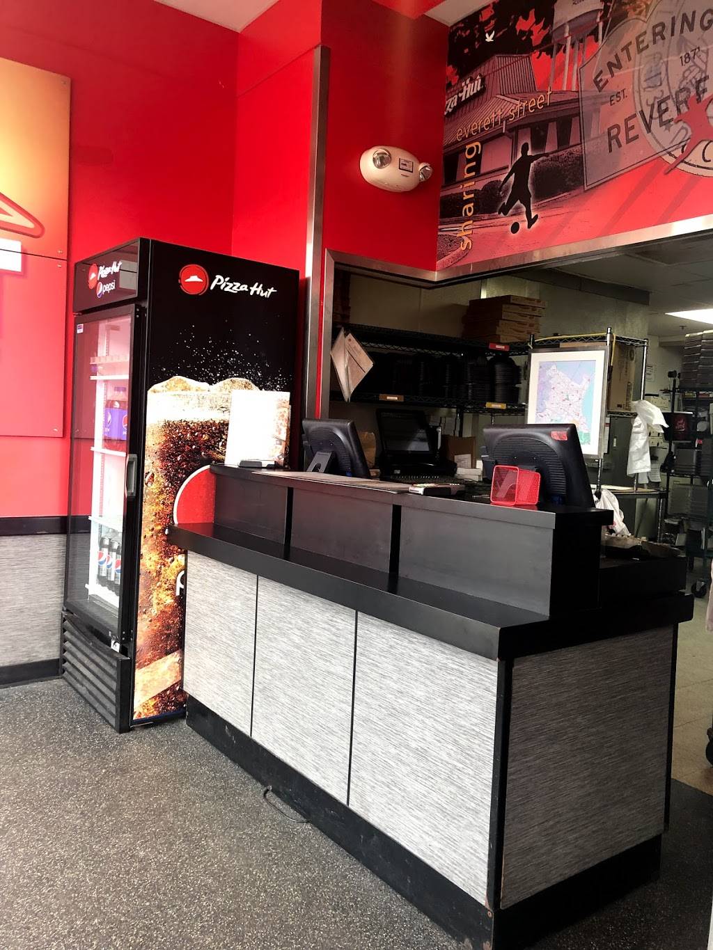 Pizza Hut | meal takeaway | 5A Everett St, Revere, MA 02151, USA | 7813258537 OR +1 781-325-8537