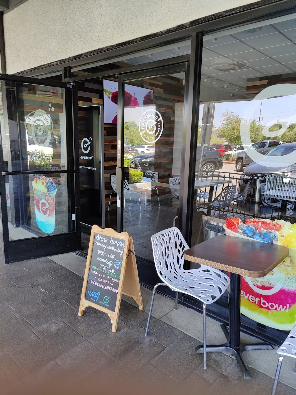 Everbowl - Woodland Hills | restaurant | 23369 Mulholland Dr, Woodland Hills, CA 91364, USA | 5303792579 OR +1 530-379-2579