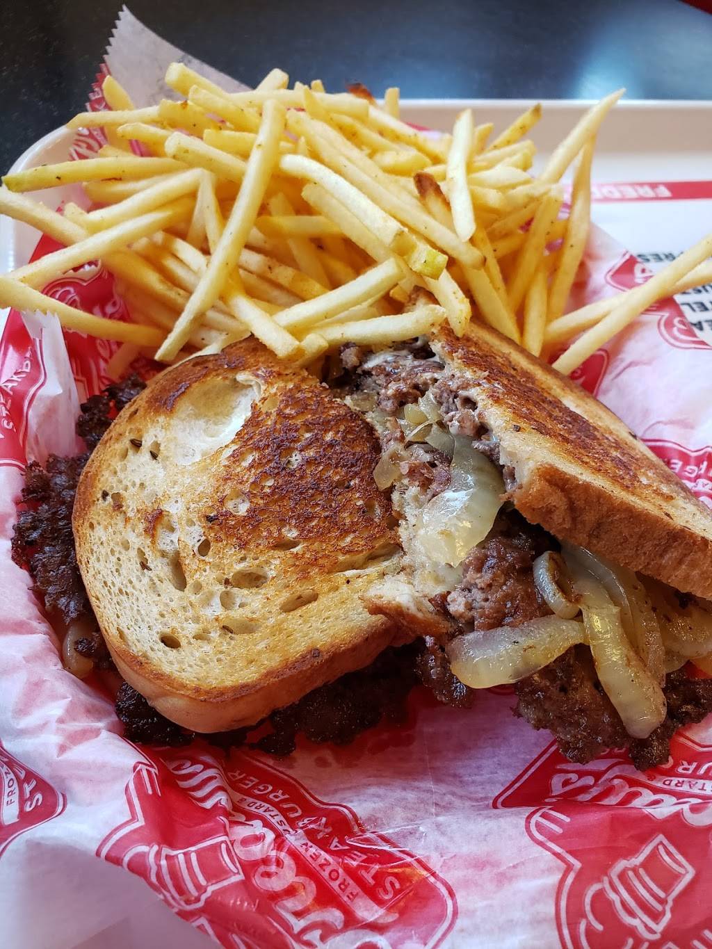 Freddys Frozen Custard & Steakburgers | restaurant | 928 N State of Franklin Rd, Johnson City, TN 37604, USA | 4232821114 OR +1 423-282-1114