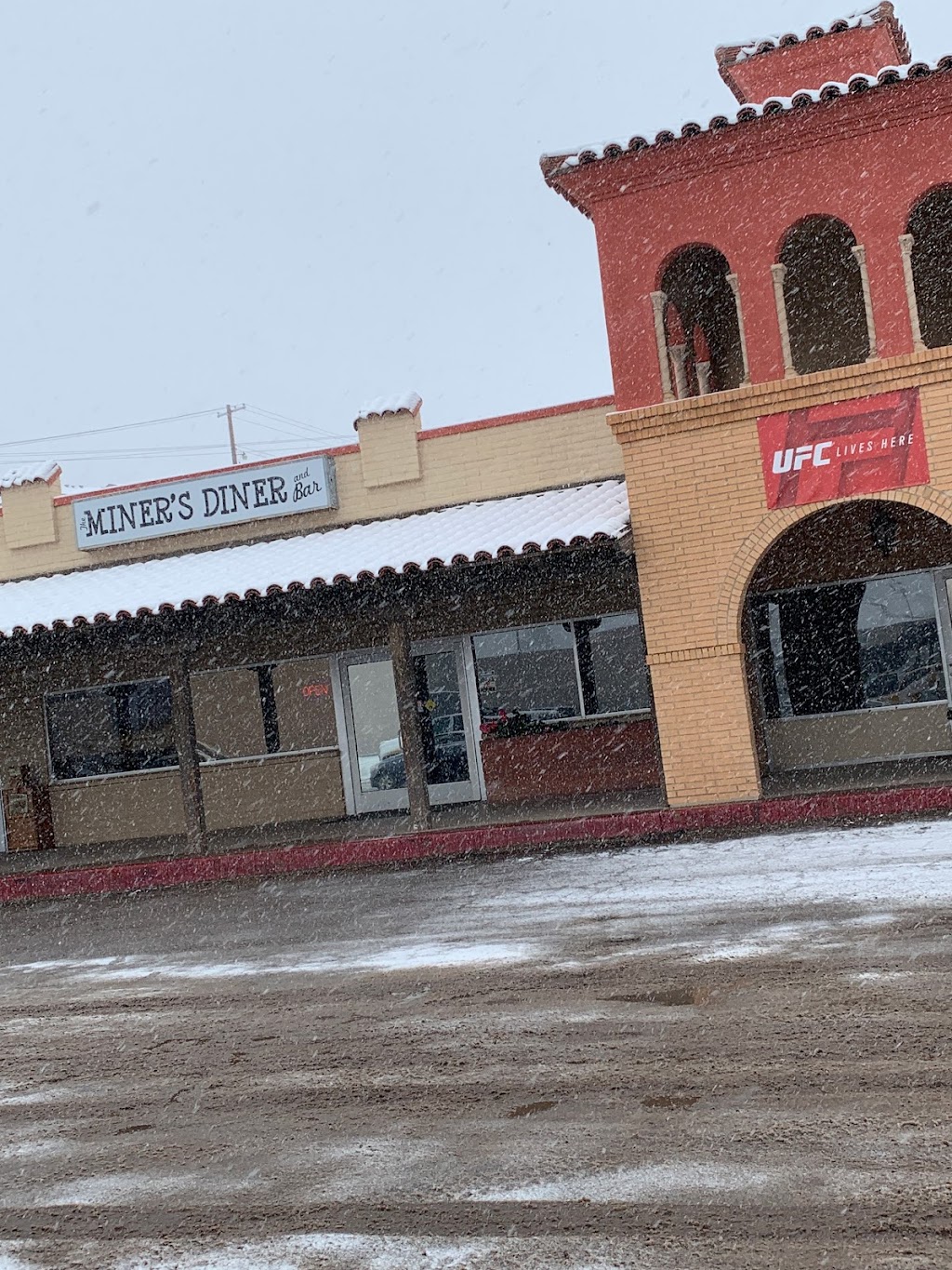 The Miner’s Diner & Bar | restaurant | 106 Plaza Loop, Morenci, AZ 85540, USA | 9288653900 OR +1 928-865-3900