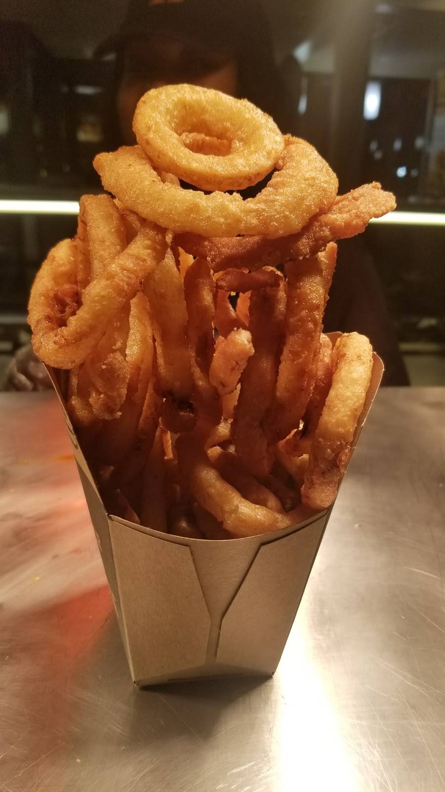 Harveys | restaurant | 541 Boulevard Saint-Joseph, Gatineau, QC J8Y 4A1, Canada | 8197774032 OR +1 819-777-4032