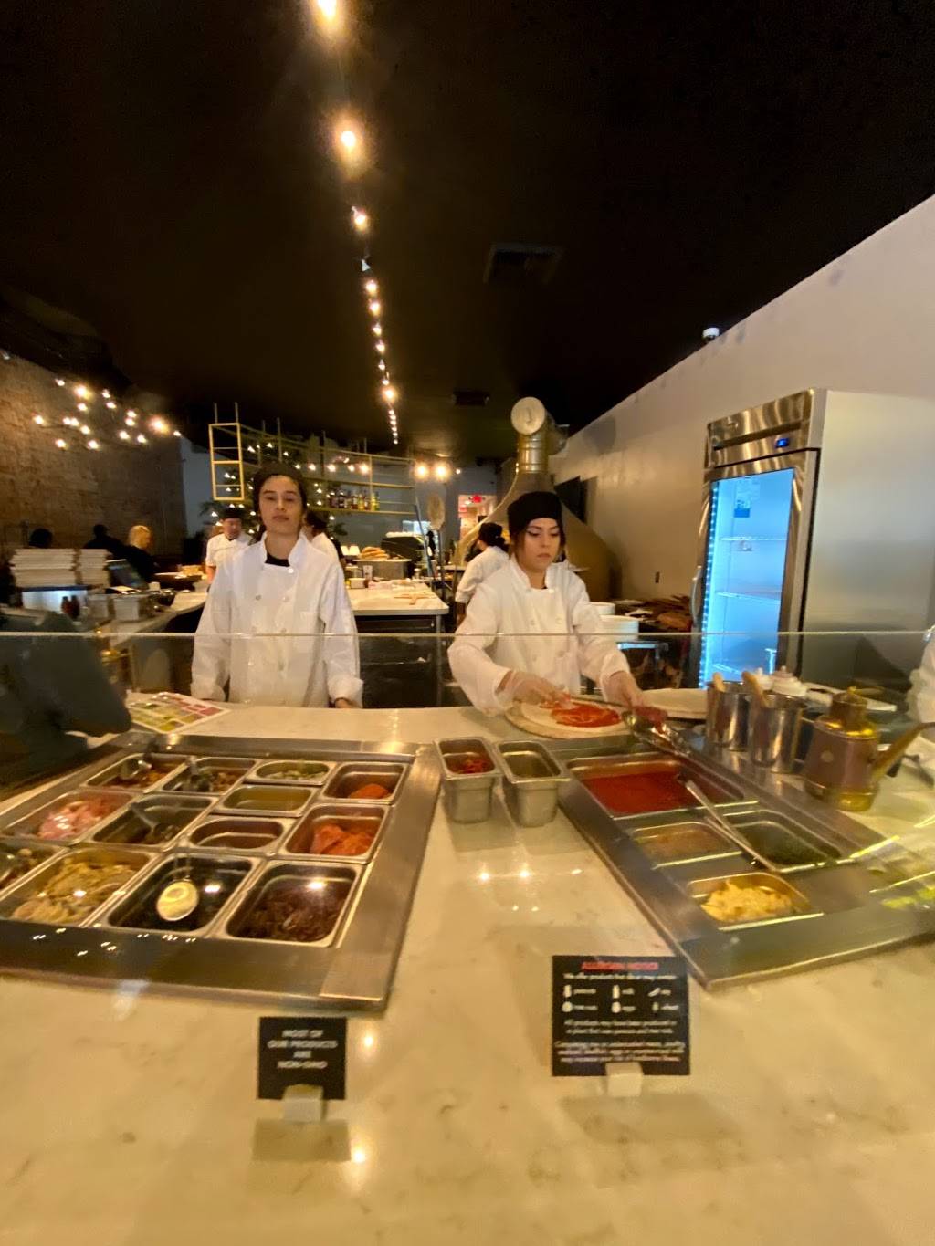 MidiCi Wood Fired Pizza | restaurant | 512 E Main St, Ventura, CA 93001, USA | 8056283903 OR +1 805-628-3903