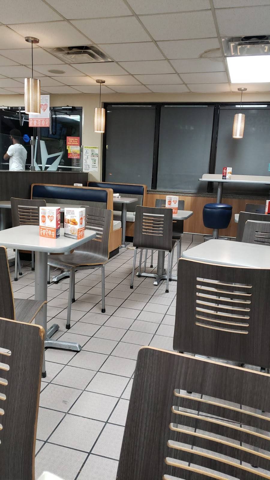 Churchs Chicken | restaurant | 5308 Dyer St, El Paso, TX 79904, USA | 9155665973 OR +1 915-566-5973