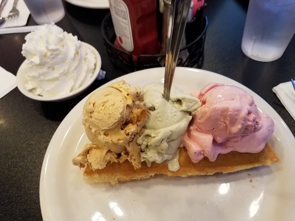 International Delight Cafe | restaurant | 241 Sunrise Hwy, Rockville Centre, NY 11570, USA | 5167667557 OR +1 516-766-7557