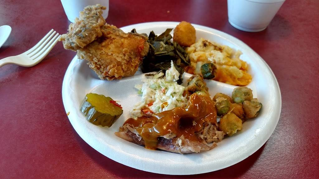 Dukes Barbecue | restaurant | 331 Folly Rd, Charleston, SC 29412, USA | 8437894801 OR +1 843-789-4801