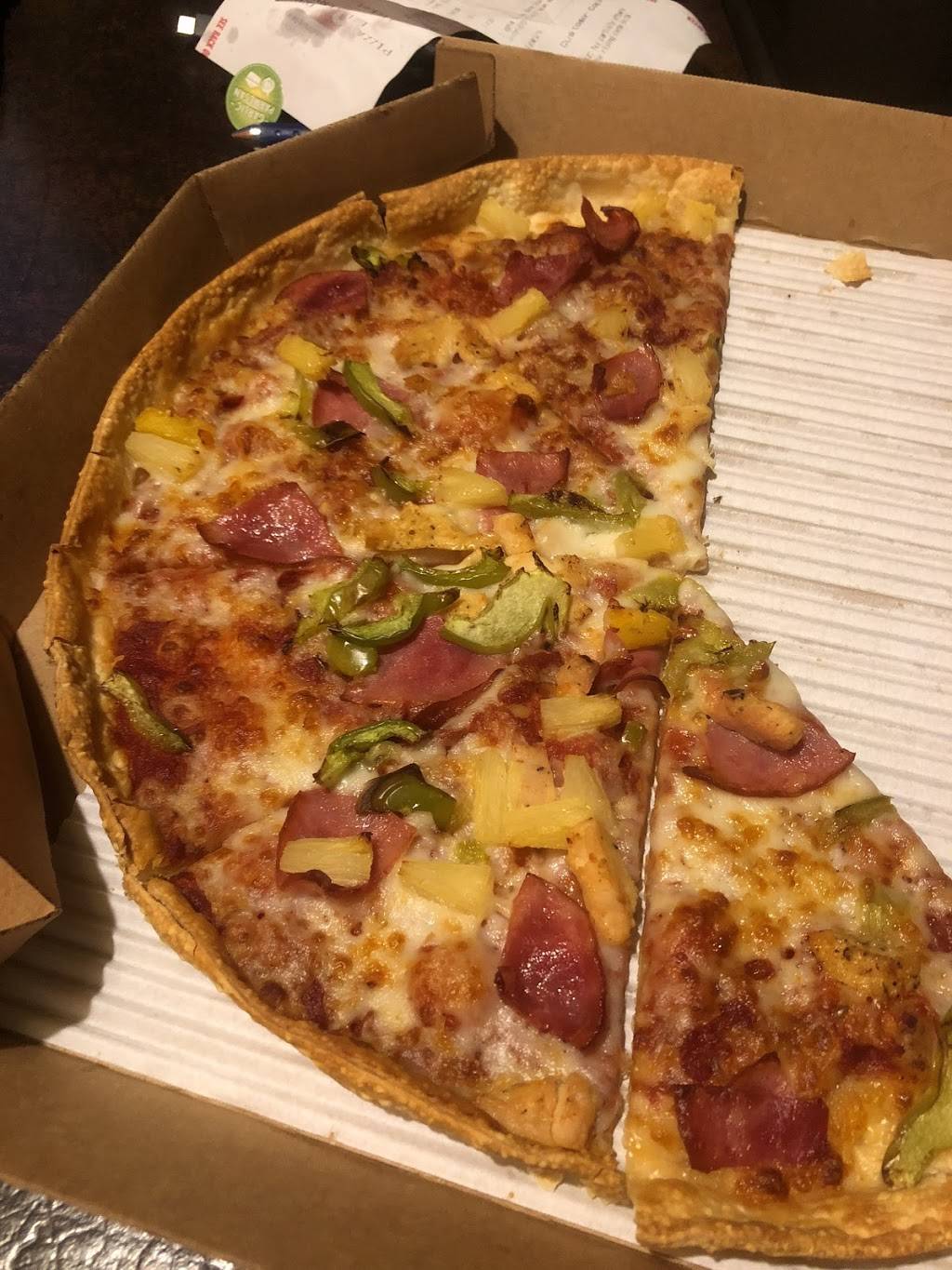 Pizza Hut | restaurant | 2750 Harbor Blvd #1-4A, Costa Mesa, CA 92626, USA | 7147511100 OR +1 714-751-1100