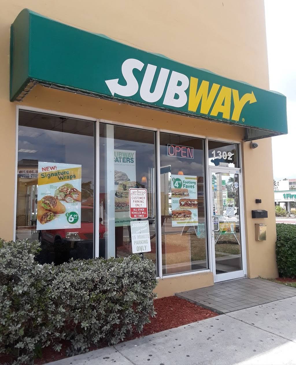 Subway | restaurant | 1300 W 49th St, Hialeah, FL 33012, USA | 3053624437 OR +1 305-362-4437
