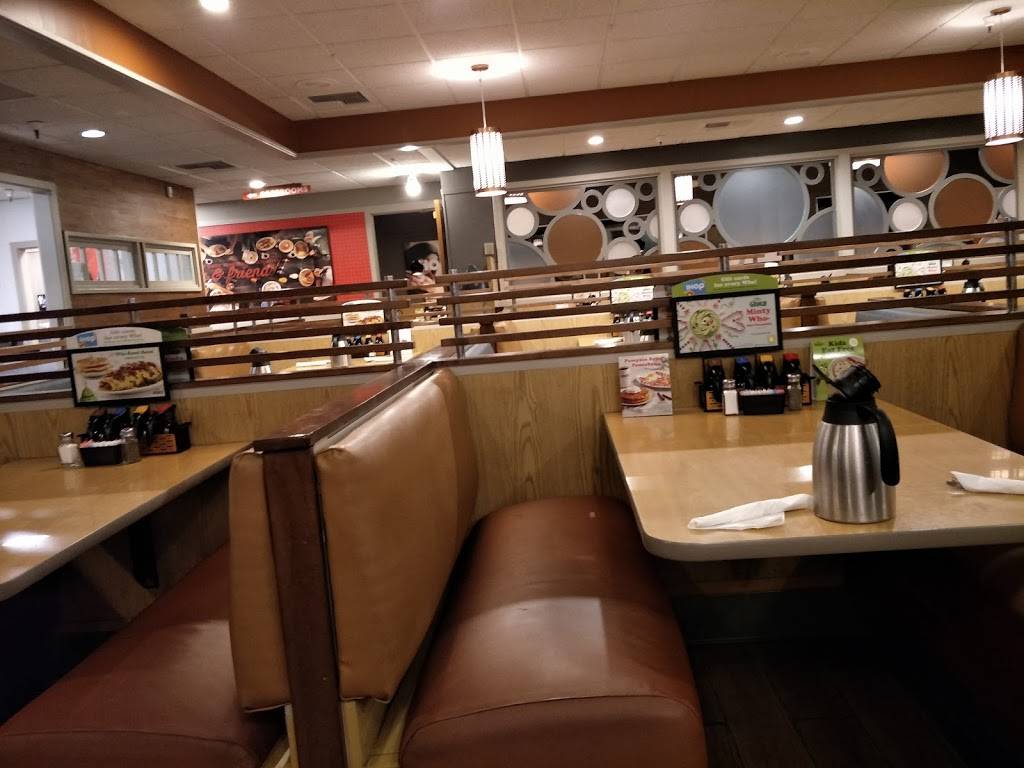 IHOP | bakery | 1190 Arnold Dr, Martinez, CA 94553, USA | 9252283322 OR +1 925-228-3322