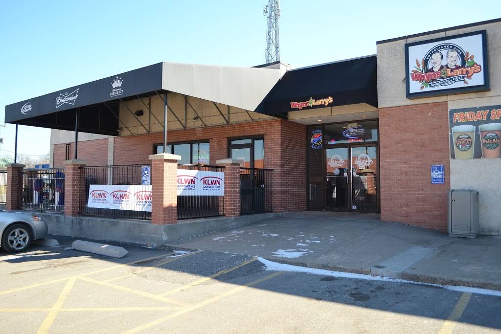 Wayne & Larrys Sports Bar & Grill | restaurant | 933 Iowa St, Lawrence, KS 66044, USA | 7858567170 OR +1 785-856-7170