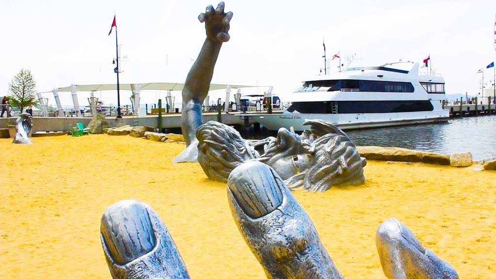 National Elite Yacht Charter | restaurant | 165 Waterfront St, National Harbor, MD 20745, USA | 2025548000 OR +1 202-554-8000