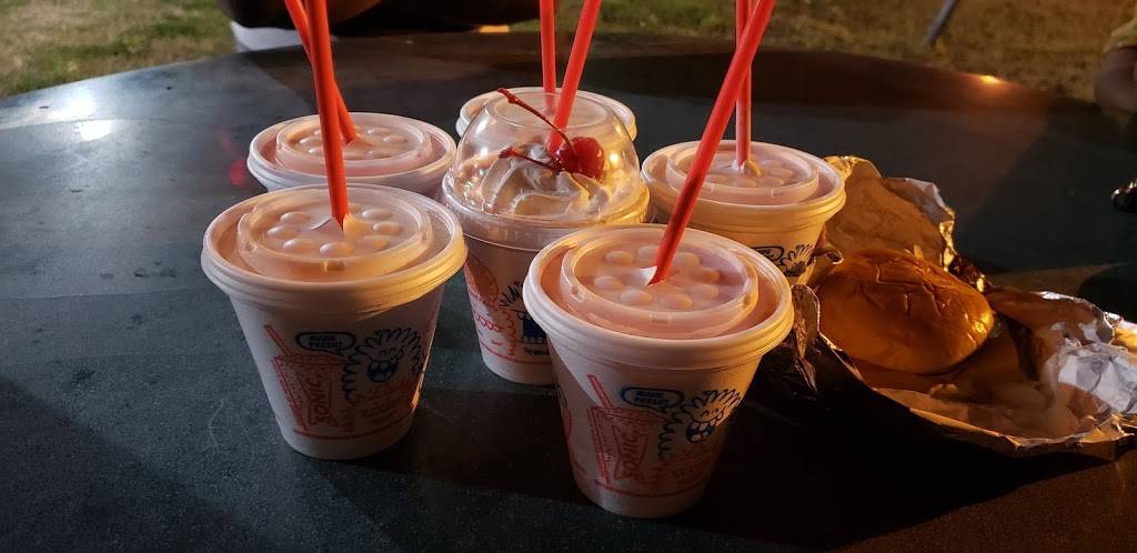 Sonic Drive-In | restaurant | 148 Page Ave, Staten Island, NY 10309, USA | 7183176642 OR +1 718-317-6642