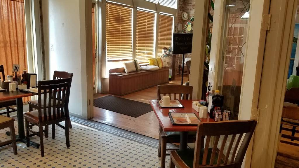 Ds Breakfast and Burgers | restaurant | 423 10th Ave W, Palmetto, FL 34221, USA | 9417764524 OR +1 941-776-4524