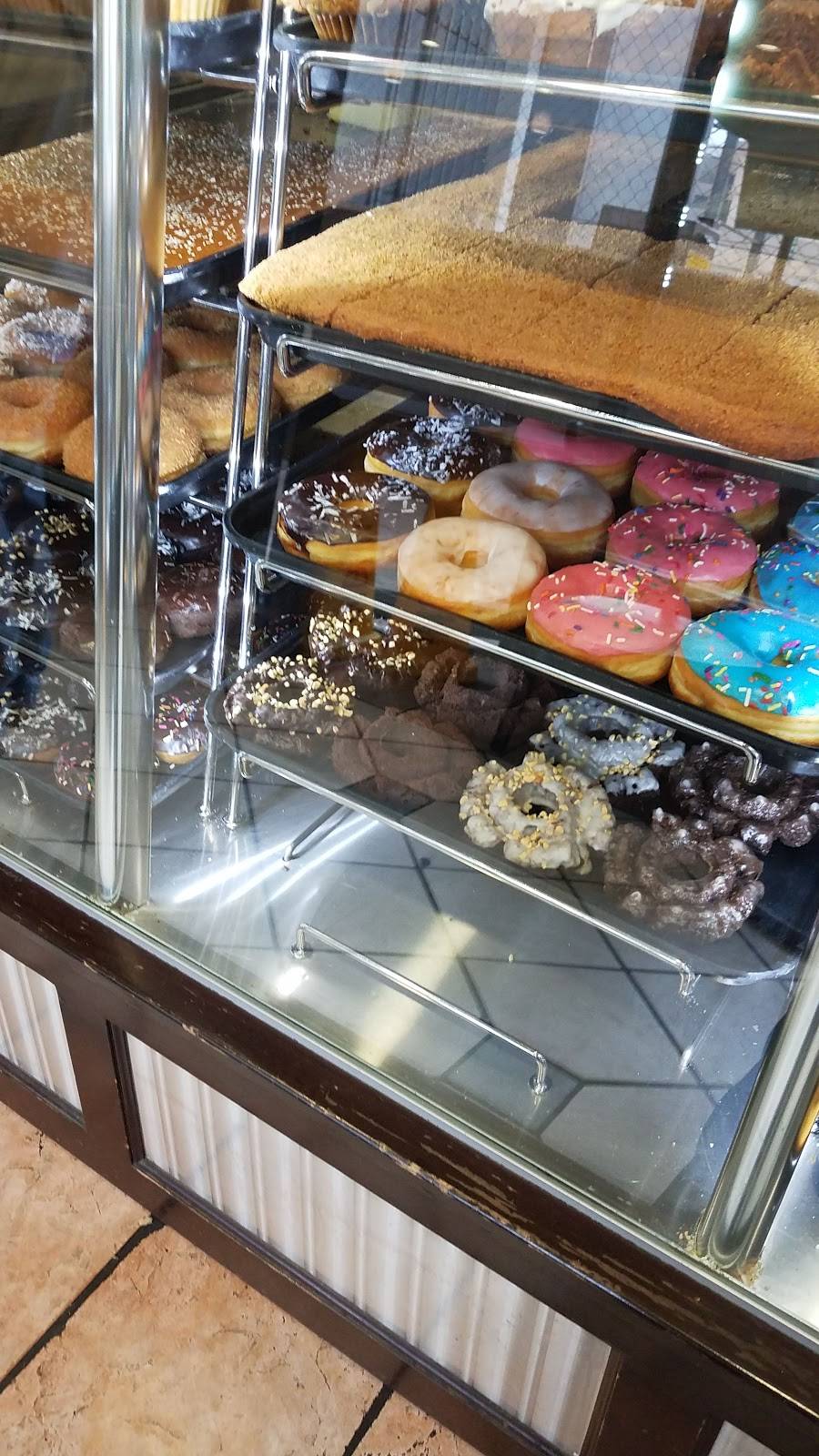 Yum Yum Donuts | cafe | 1834 Marengo St, Los Angeles, CA 90033, USA | 3232269321 OR +1 323-226-9321
