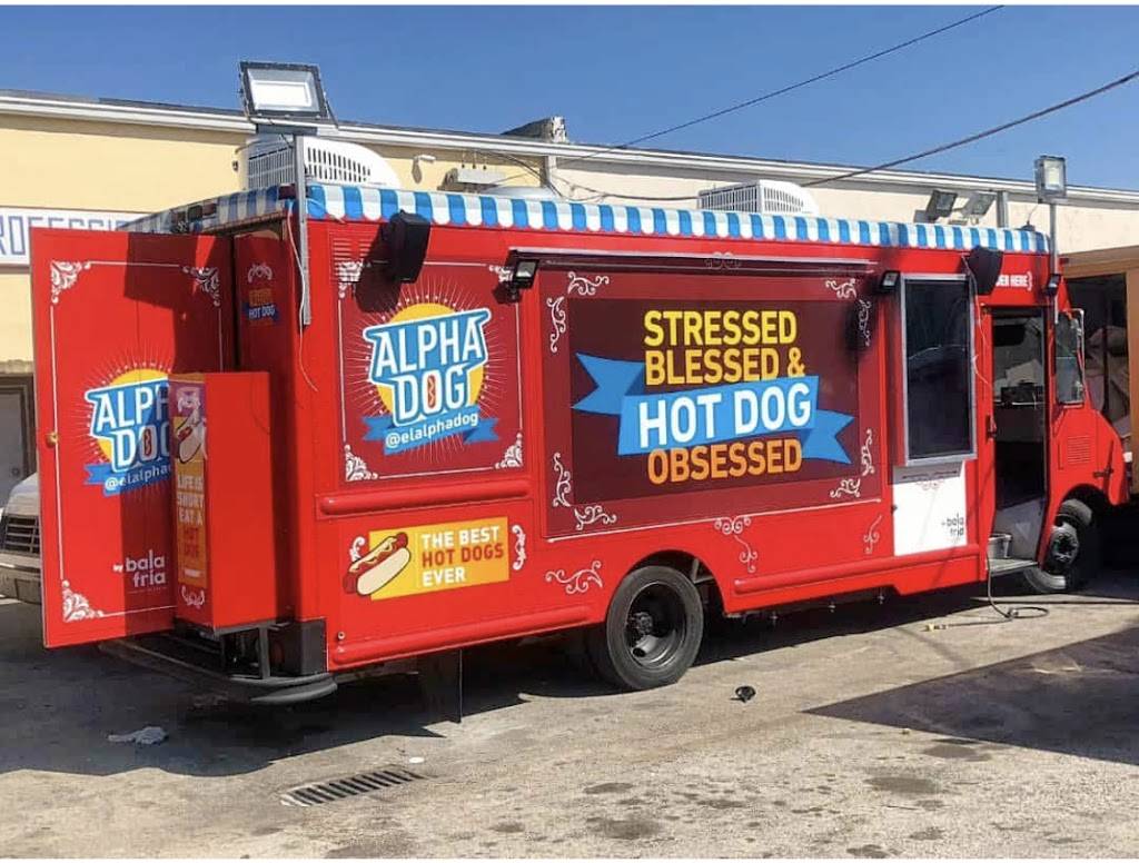 El Alpha Dog | restaurant | 8013 NW 66th St, Doral, FL 33166, USA | 3053053055 OR +1 305-305-3055