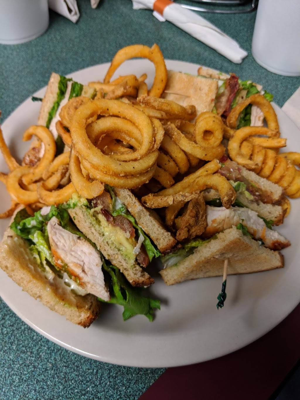 Baldys American Diner | restaurant | 9356 US-87, La Vernia, TX 78121, USA | 8309473580 OR +1 830-947-3580