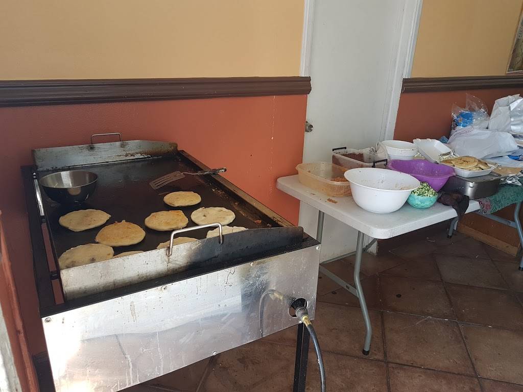 Pupusas Salvadorenas | restaurant | 1347-1399 E Schinner St, Compton, CA 90221, USA | 5624157936 OR +1 562-415-7936