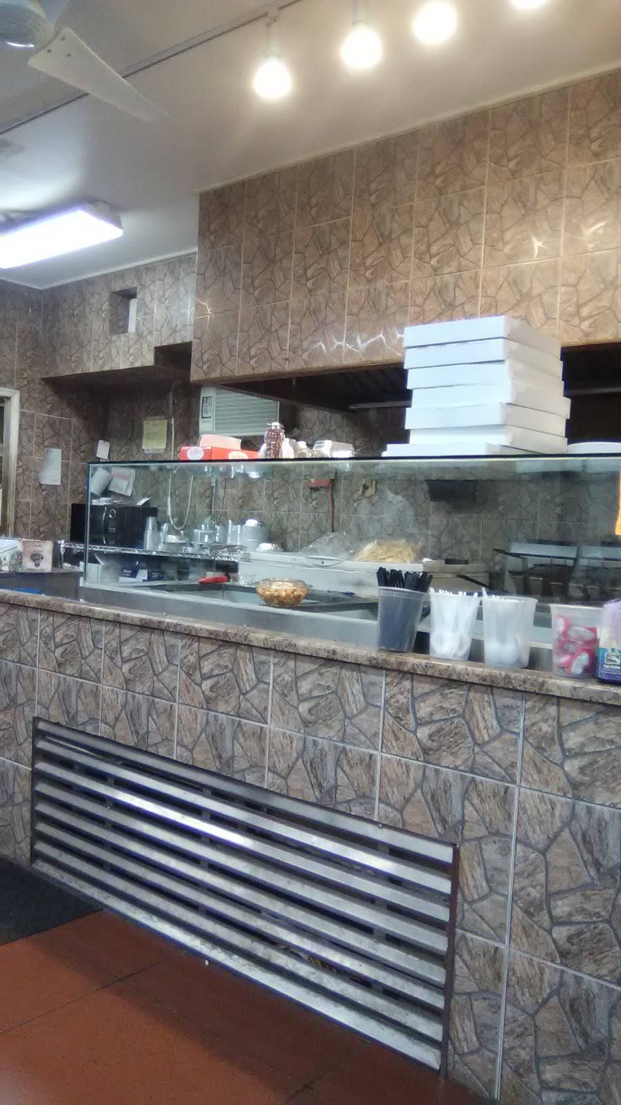 Yankys Pizza | restaurant | 4502 16th Ave, Brooklyn, NY 11204, USA | 7184362585 OR +1 718-436-2585