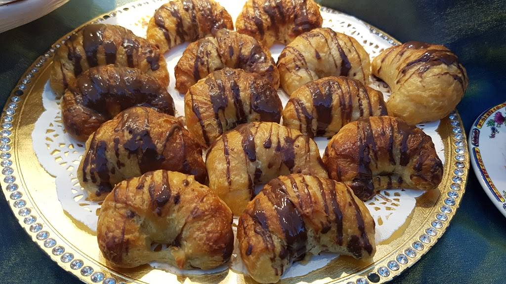 Mandarin Restaurant | meal takeaway | 290 W Hunt Club Rd, Nepean, ON K2E 0B7, Canada | 6132282200 OR +1 613-228-2200