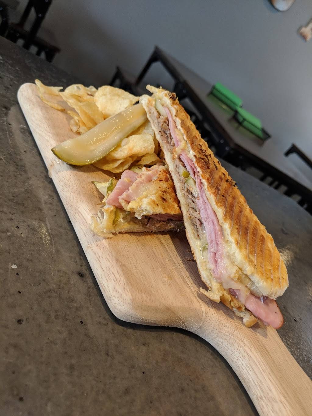 Crooked Tongue Brewing LLC | restaurant | 2516 Benjamin Franklin Hwy, Edinburg, PA 16116, USA | 7248563765 OR +1 724-856-3765