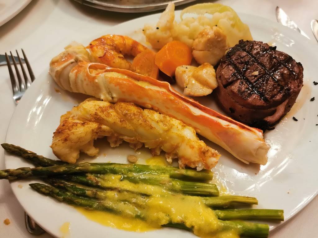 Aristotles Steak & Seafood House | restaurant | 6905 Millcreek Dr, Mississauga, ON L5N 6A3, Canada | 9058581770 OR +1 905-858-1770