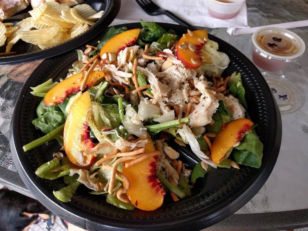 Bake Shop and Hollywood Cafe | restaurant | 1301 Broadway, Denison, IA 51442, USA | 7122635552 OR +1 712-263-5552