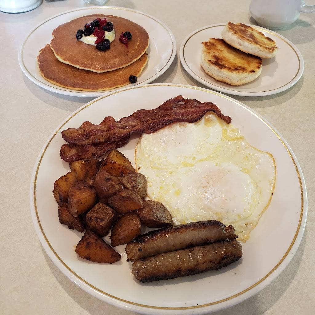 Sandi Rose Cafe | restaurant | 450 E Center St, West Bridgewater, MA 02379, USA | 5085803447 OR +1 508-580-3447