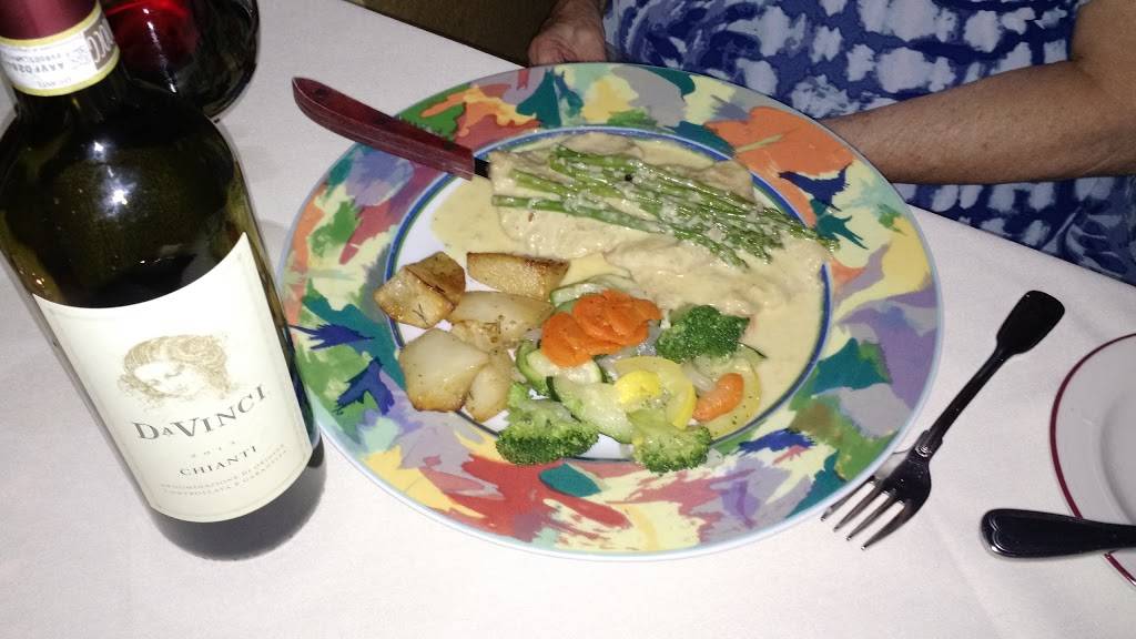 Floras Italian Cafe | restaurant | 841 William Hilton Pkwy, Hilton Head Island, SC 29928, USA | 8438428200 OR +1 843-842-8200