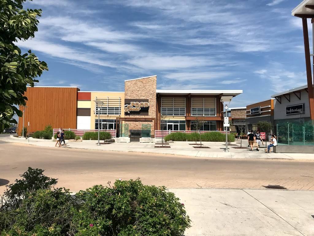 Villa Madina | restaurant | 8555 Campeau Dr, Ottawa, ON K2T 0K5, Canada | 6138316656 OR +1 613-831-6656