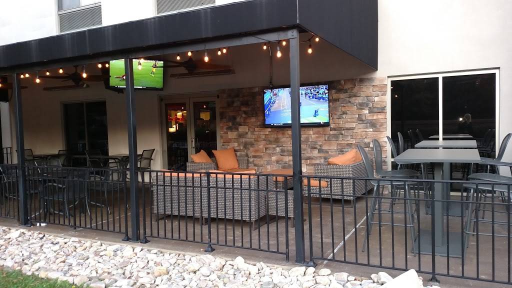 Monarch Recovery Sports Grill | restaurant | 4500 Hampton Blvd, Norfolk, VA 23508, USA | 7572132050 OR +1 757-213-2050