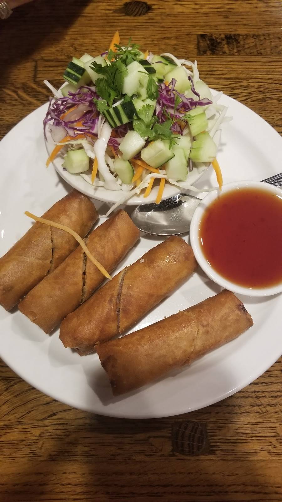 Thawan Thai Cuisine | restaurant | 215 34th Ave S W, Norman, OK 73072, USA | 4053103347 OR +1 405-310-3347