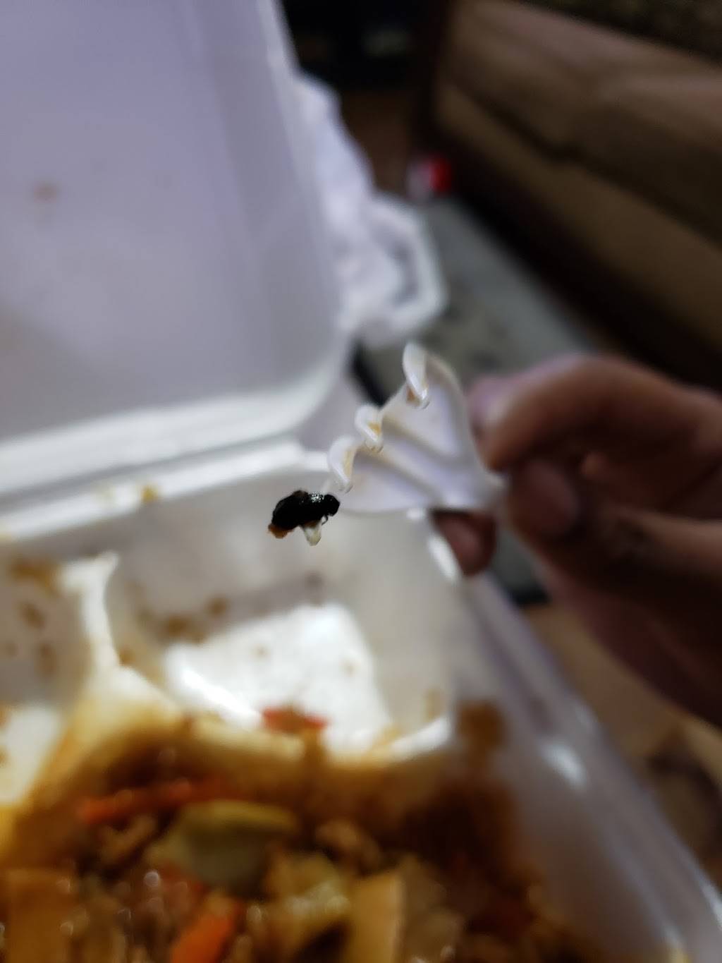 Lucky China | restaurant | 975 Main St, Southaven, MS 38671, USA | 6623935988 OR +1 662-393-5988