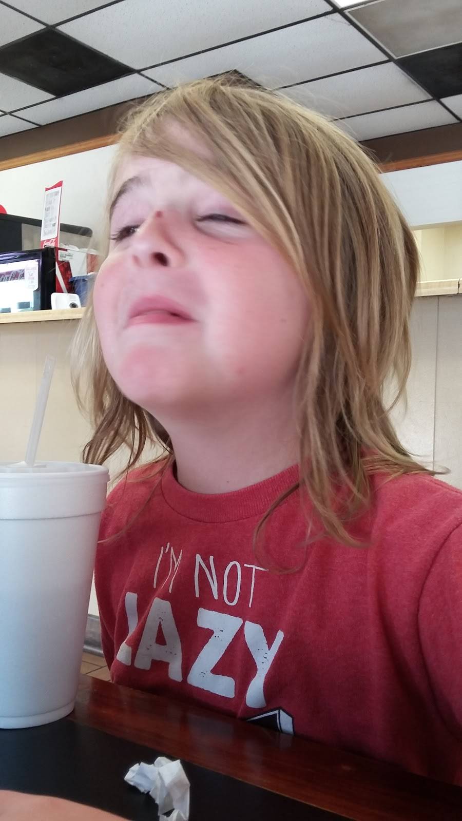 Fishs Wings Shack | restaurant | 326 Washington St, Ripley, TN 38063, USA | 7316350528 OR +1 731-635-0528